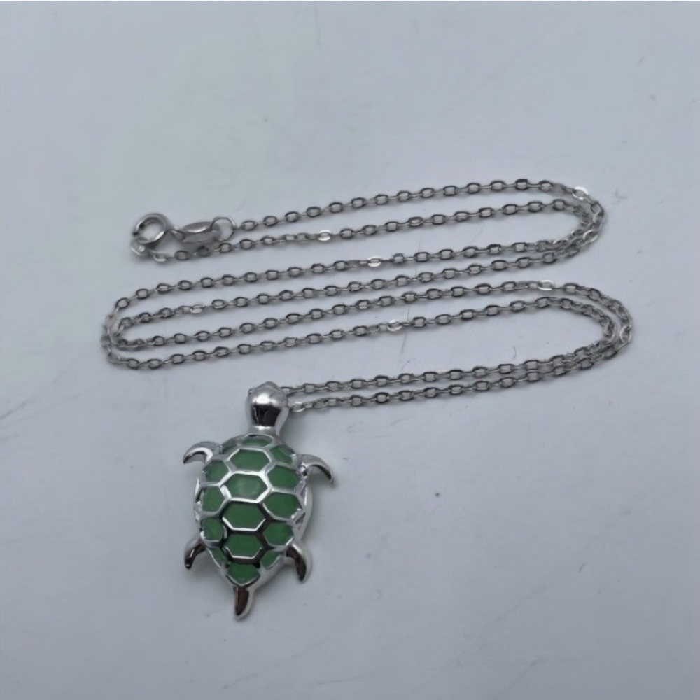925 Sterling and Jade Turtle pendant necklace.